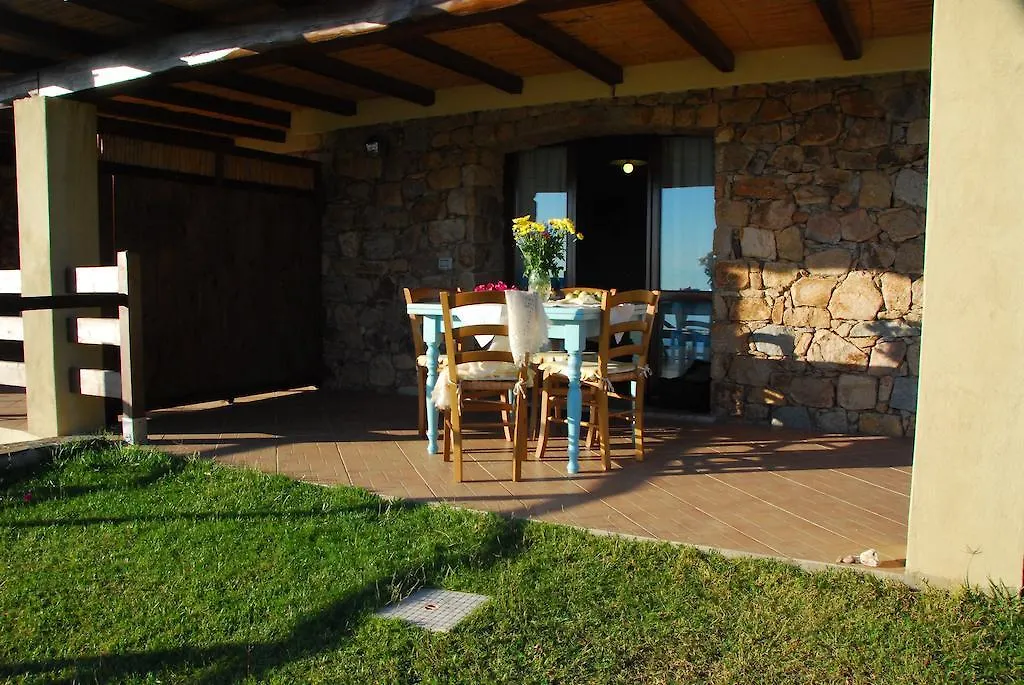 Is Cannisonis Torre dei Corsari Apartment